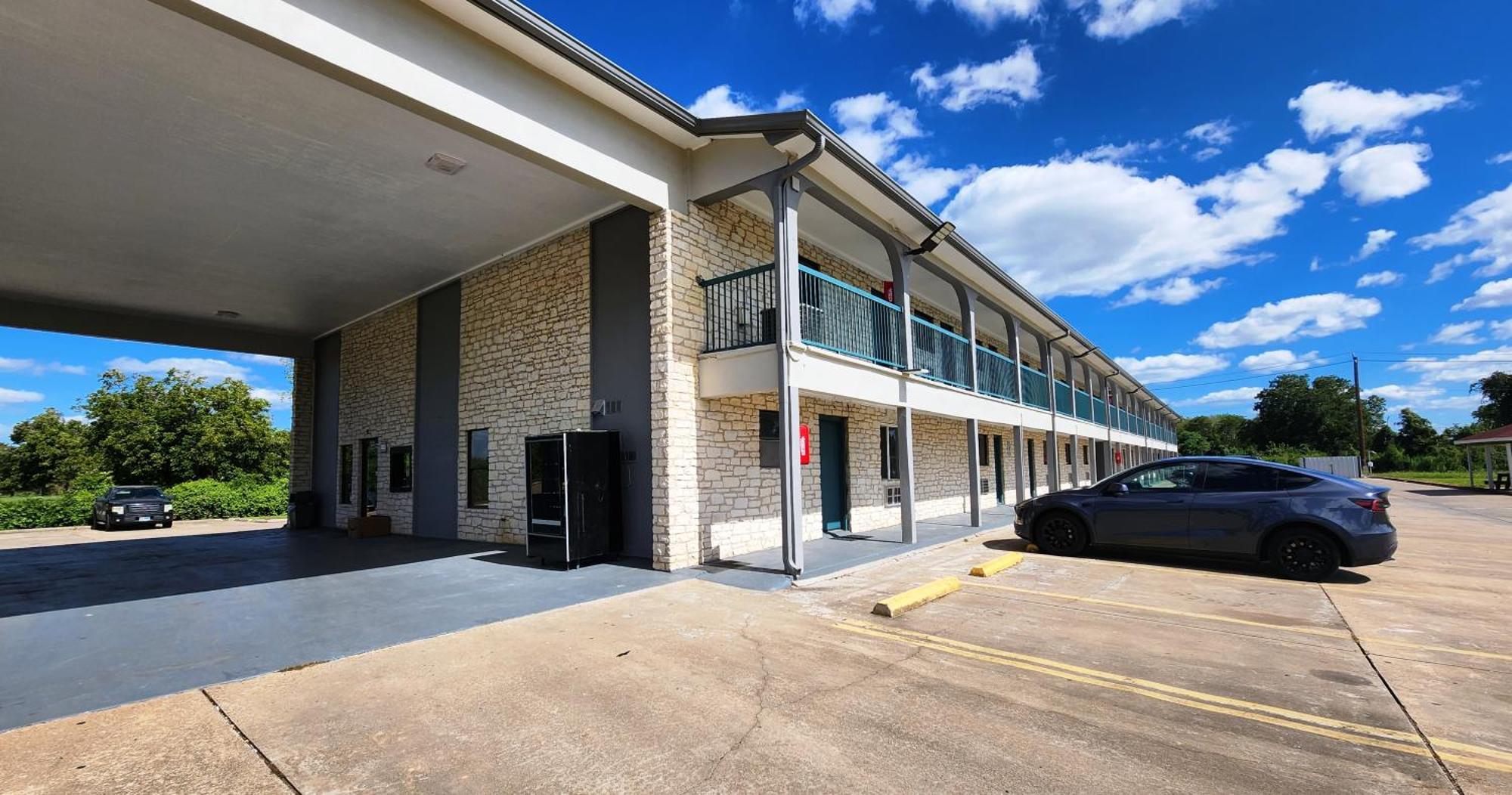Scottish Inn & Suites Wharton Dış mekan fotoğraf